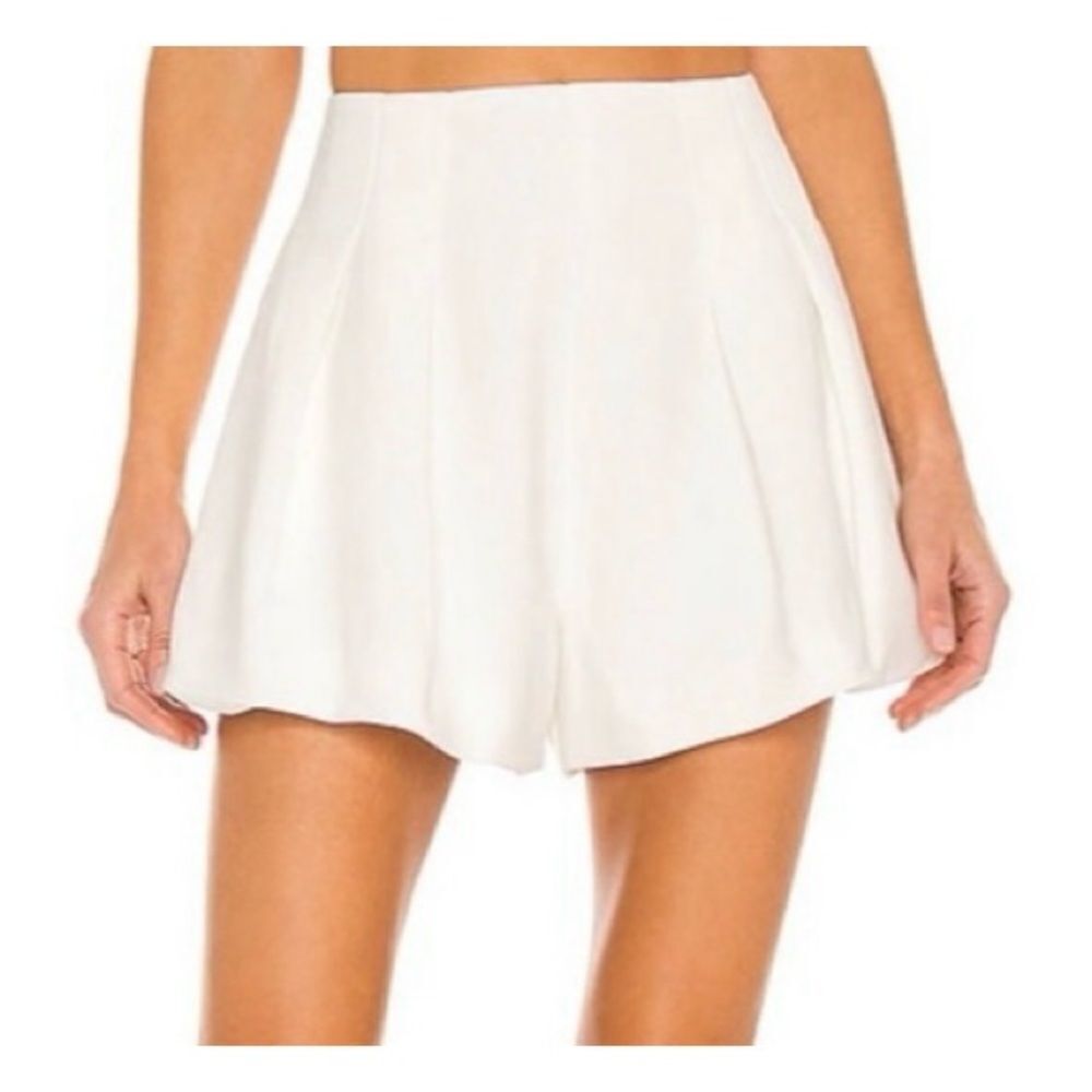 NWOT NBD Marlene Shorts in White